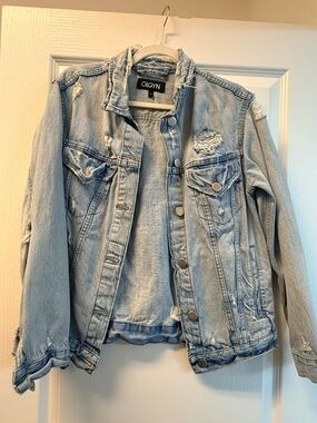 Light Wash Distressed Denim Jacket - Light Blue
